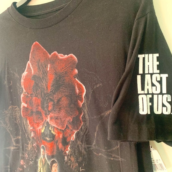 2023 Universal Studios Halloween Horror Nights HHN The Last of Us Black Shirt M - Picture 1 of 3